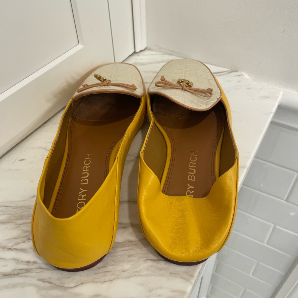 Tory Burch Two-tone Charm loafers in yellow and crème croc